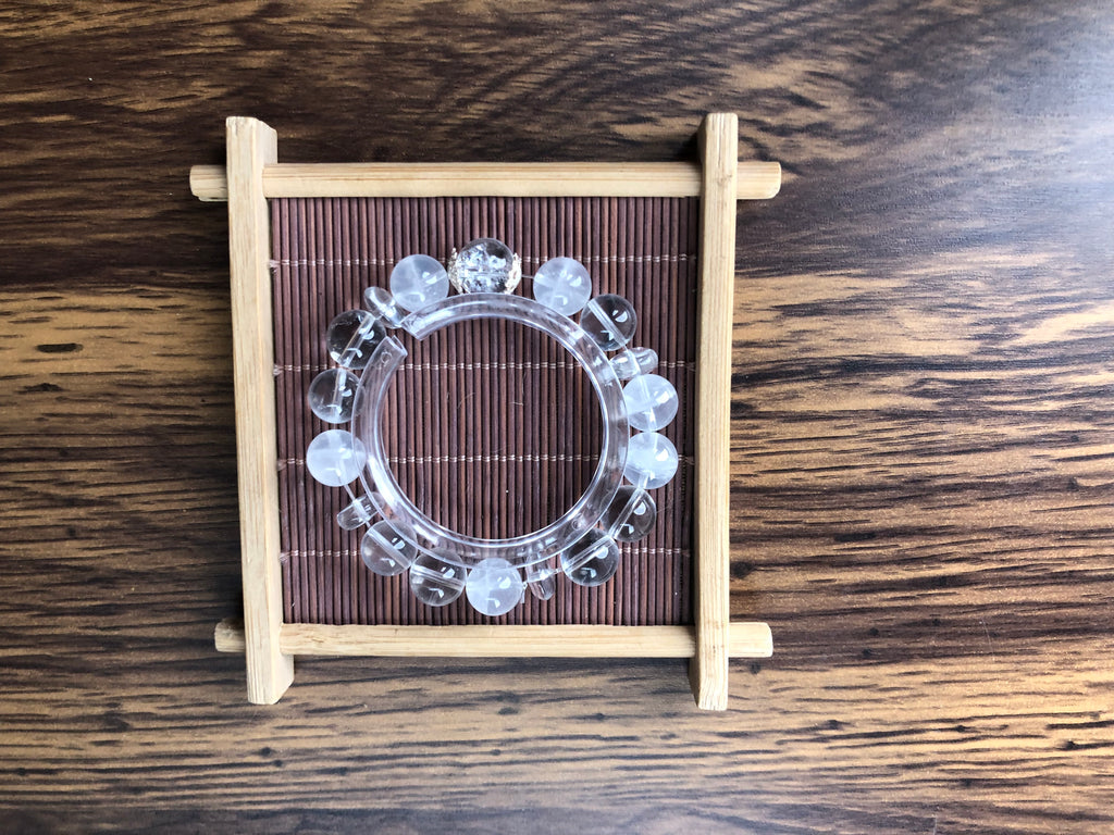 Fanmala Donghai natural stone natural white crystal ore tower column quartz specimen home decoration gift boyfriend girlfriend couple bracelet gift