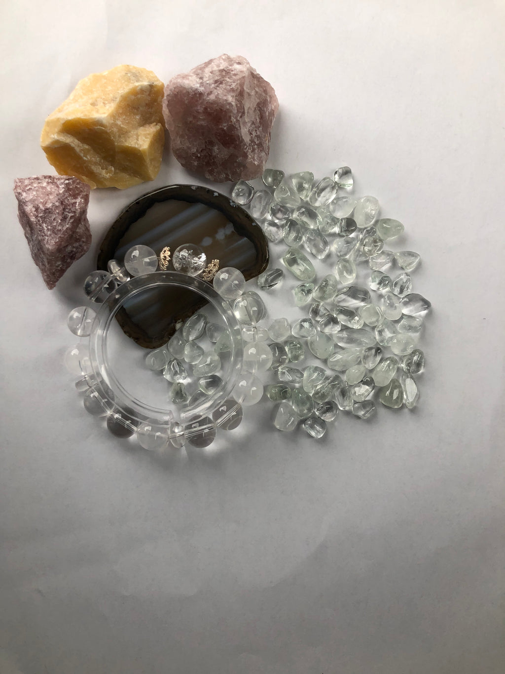 Fanmala Donghai natural stone natural white crystal ore tower column quartz specimen home decoration gift boyfriend girlfriend couple bracelet gift