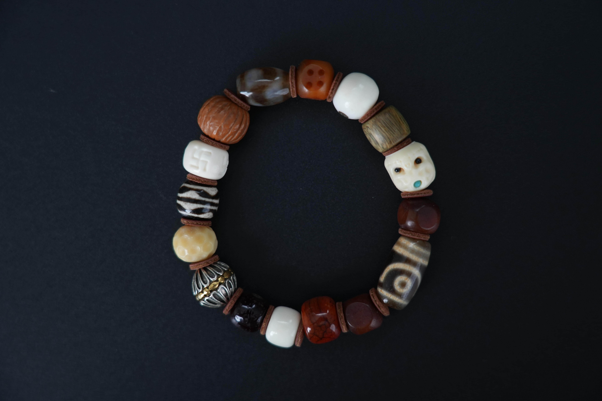 纳万象 (Nà Wàn Xiàng)